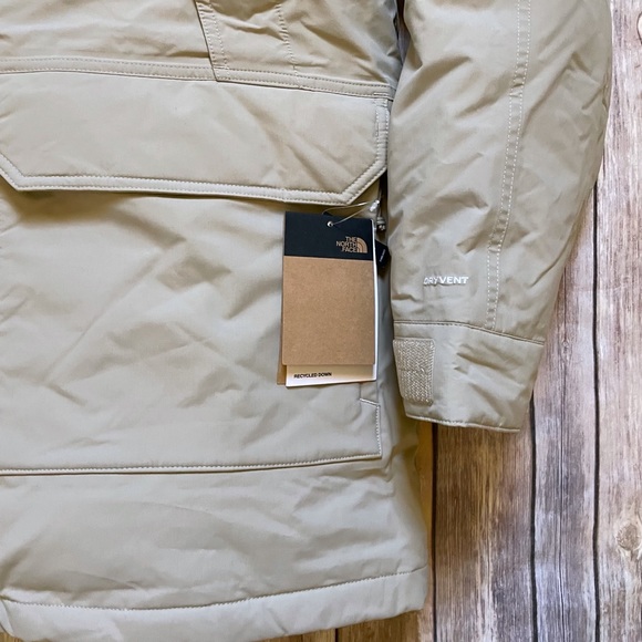 The North Face Men’s McMurdo Parka In Flax - Picture 5 of 10